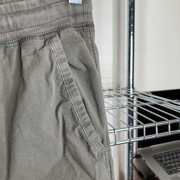 LL Bean Women’s Gray Drawstring Cropped‎ Pants Size XS Active Hiking Outdoors - Picture 10 of 13